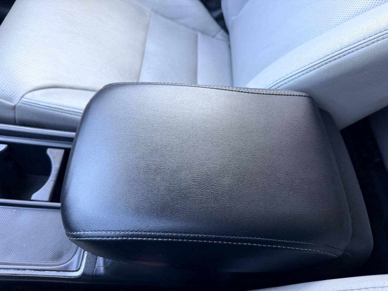 Used 2016 Honda CR-V Touring image 40
