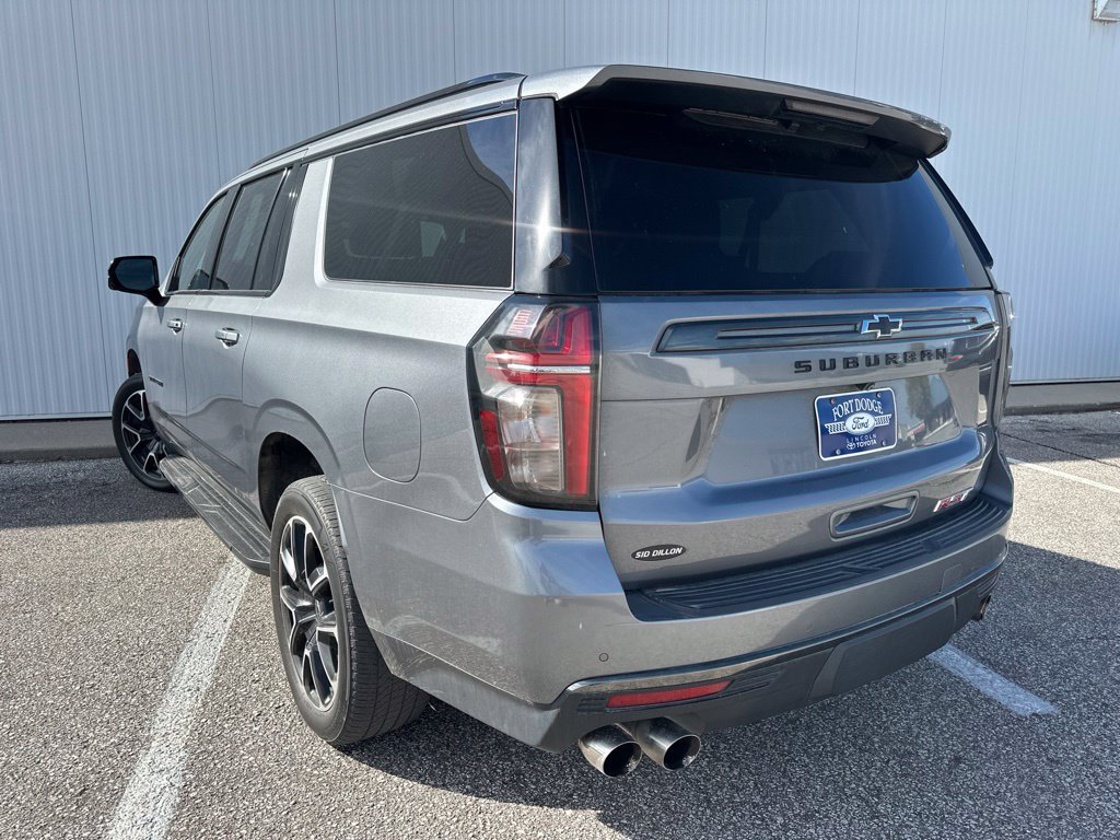 Used 2022 Chevrolet Suburban RST w/ Sport Performance Package AWD/4WD image 5