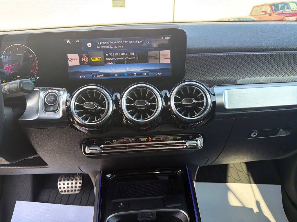 Used 2025 Mercedes-Benz GLB 250 GLB 250 image 18