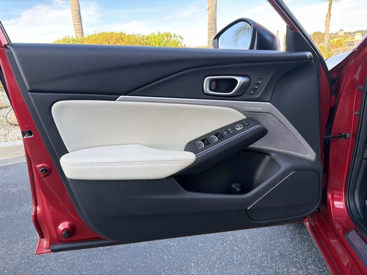 Used 2023 Acura Integra A-Spec FWD image 24