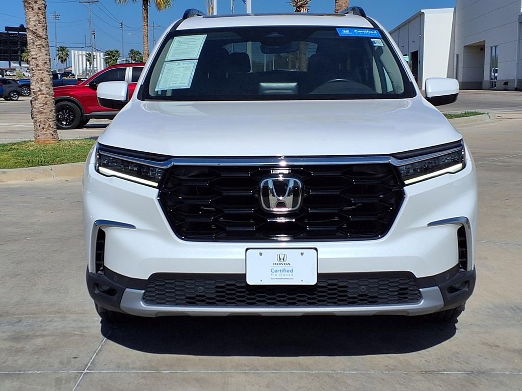 Certified 2024 Honda Pilot Touring image 2