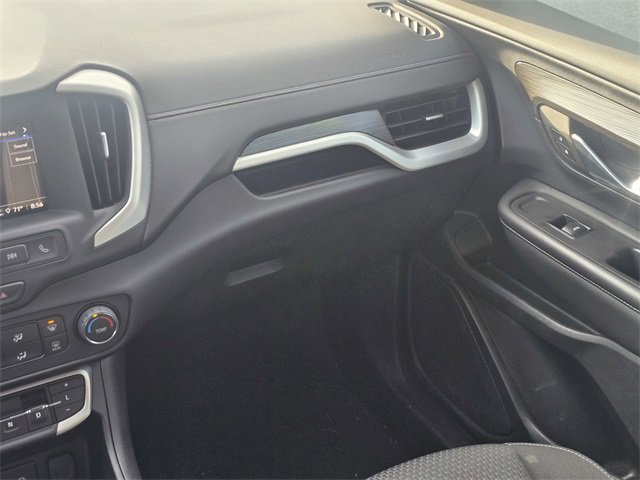 Used 2023 GMC Terrain SLE image 17