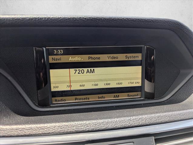 Used 2011 Mercedes-Benz E 350 BlueTEC Sedan image 19