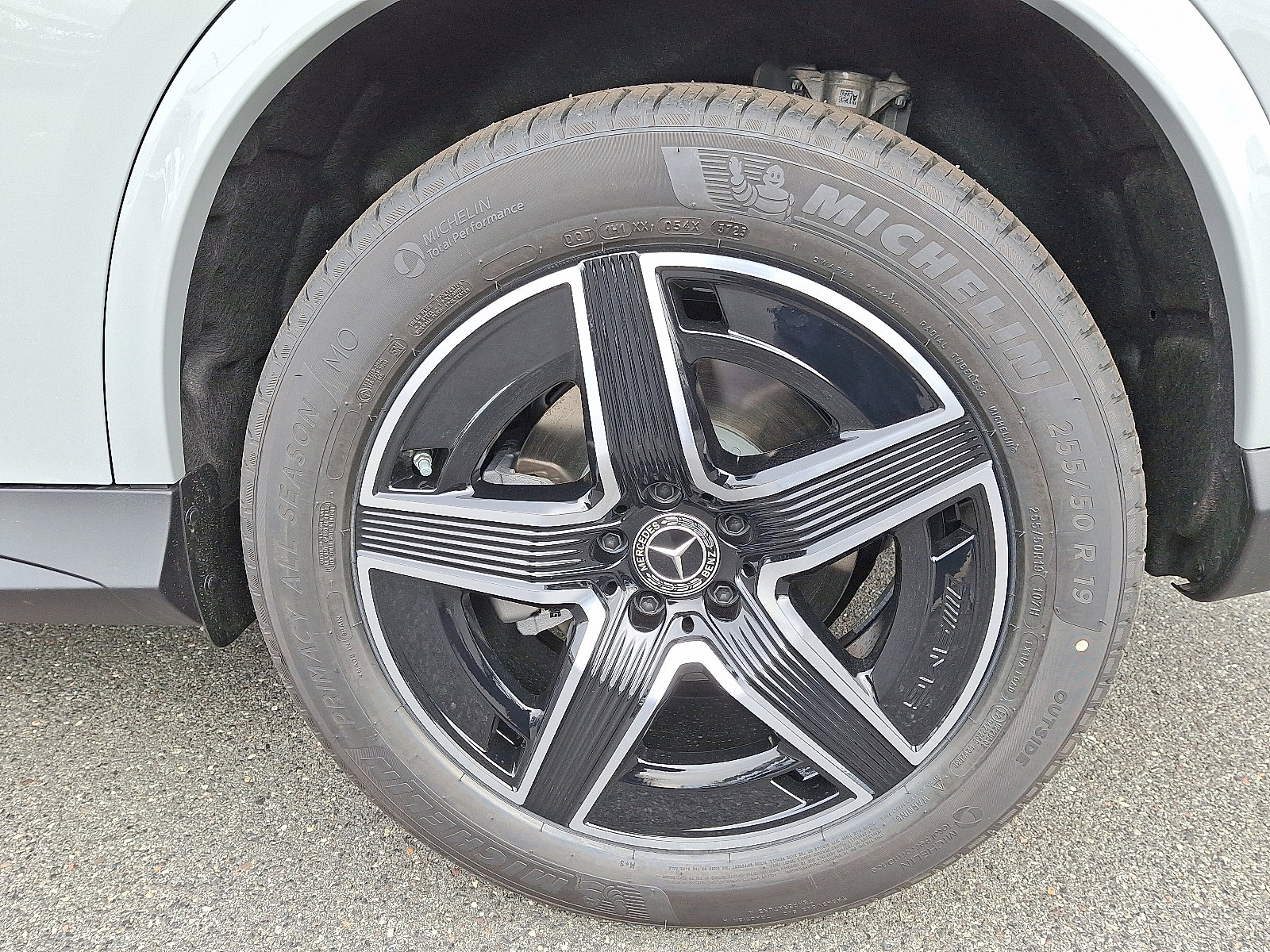 New 2026 Mercedes-Benz GLC 300 4MATIC Coupe image 5