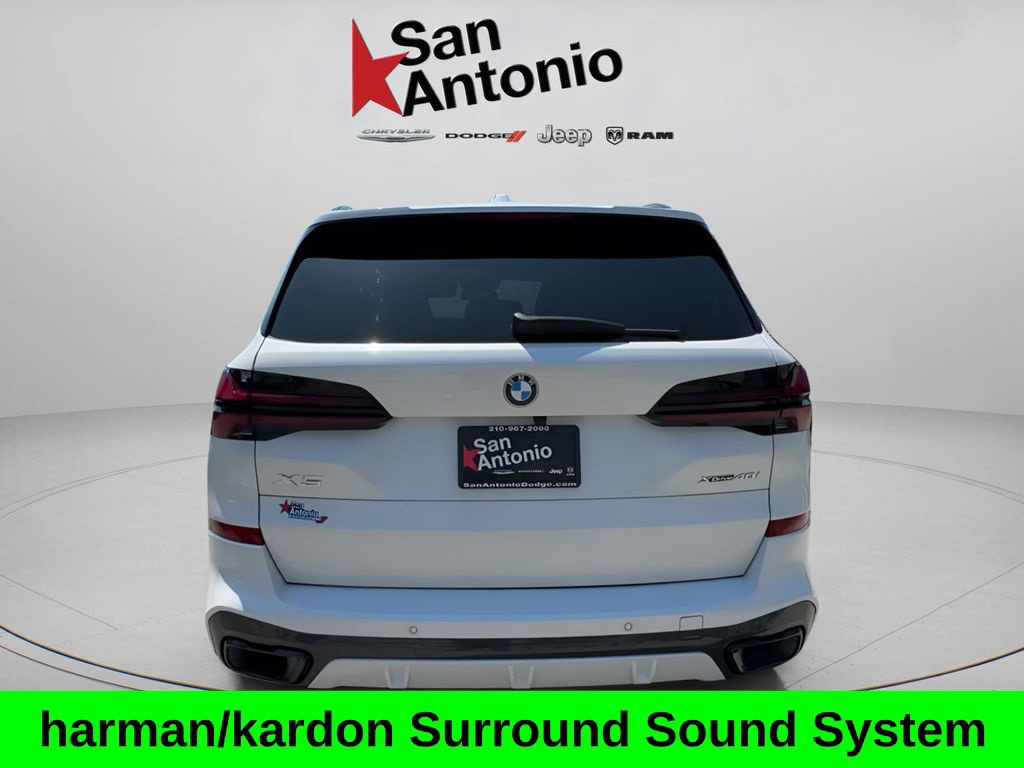 Used 2025 BMW X5 xDrive40i w/ M Sport Package AWD/4WD image 12