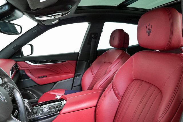 Certified 2022 Maserati Levante GT AWD/4WD image 2
