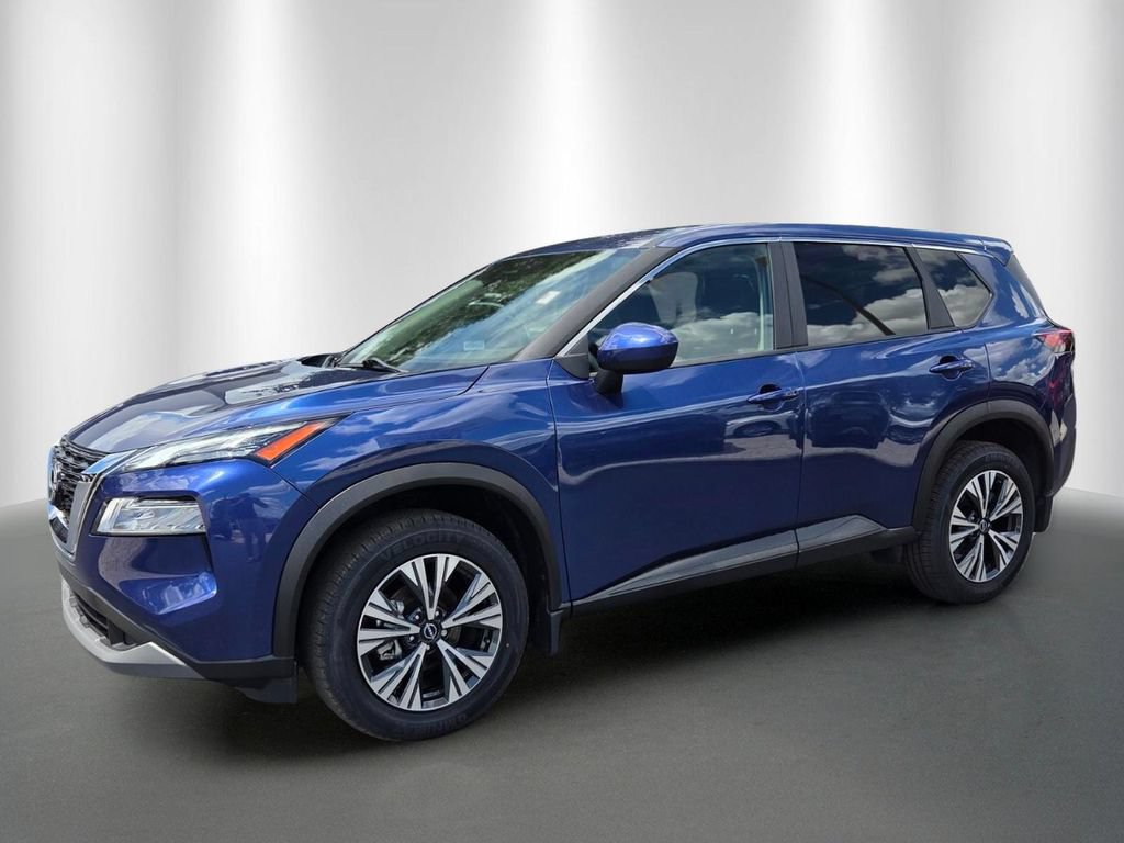 Used 2023 Nissan Rogue SV FWD image 2