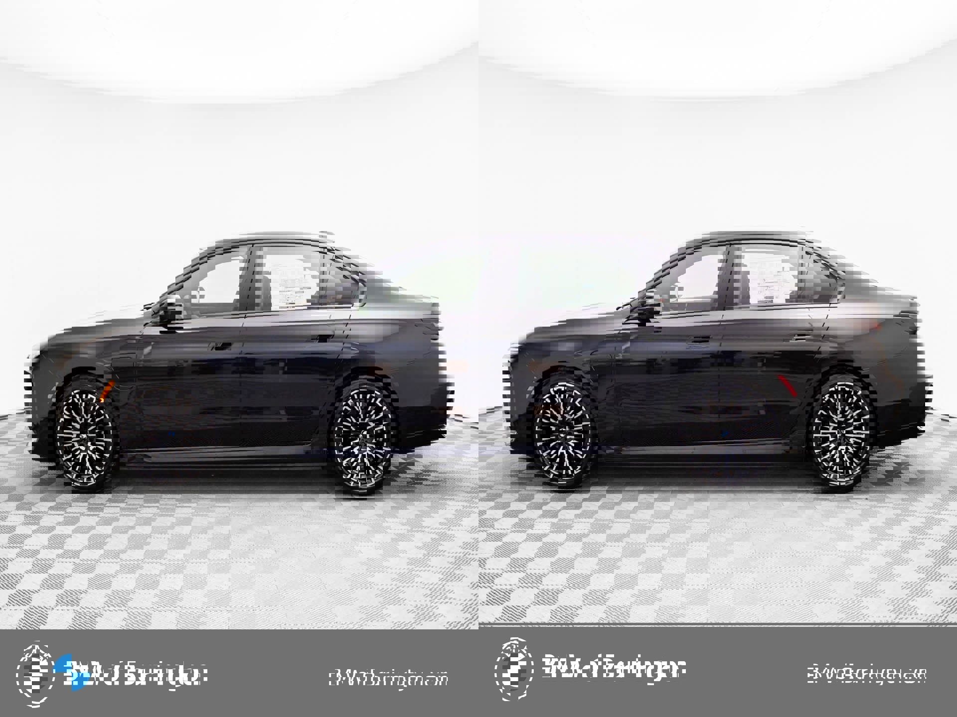 New 2026 BMW 750e xDrive w/ Executive Package image 2