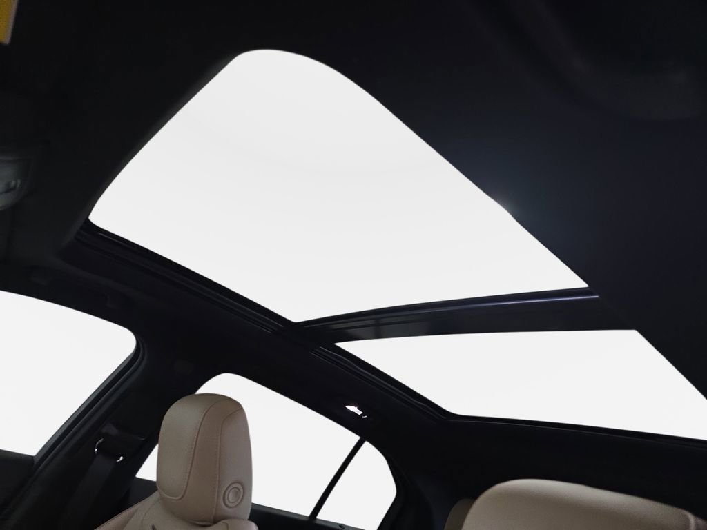 Used 2025 Cadillac XT4 Premium Luxury w/ Technology Package image 29