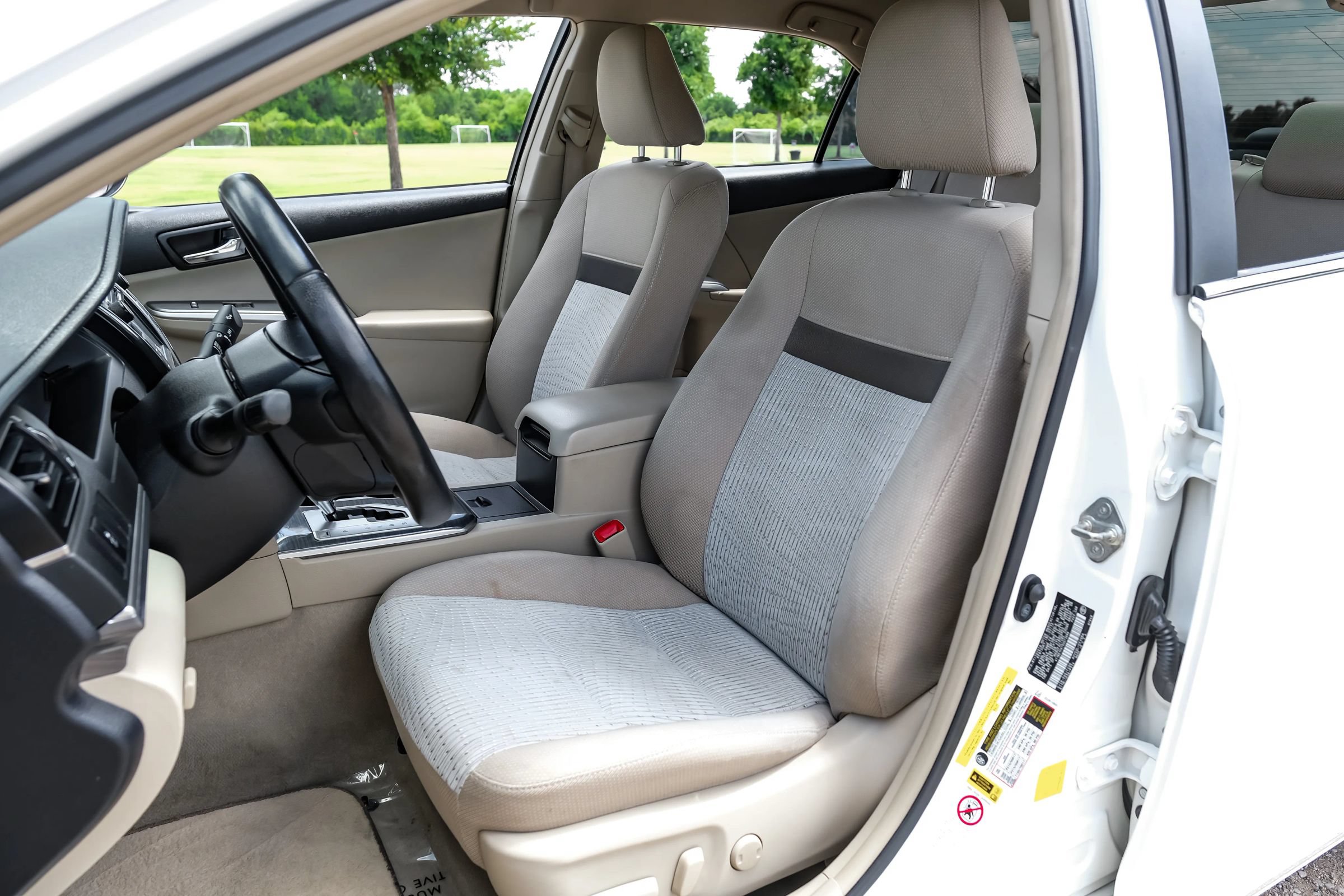 Used 2013 Toyota Camry XLE FWD image 38
