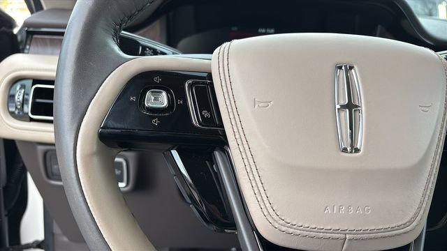 Used 2022 Lincoln Aviator Reserve w/ Equipment Group 201A image 23
