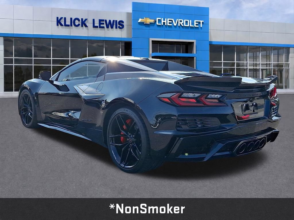 Used 2026 Chevrolet Corvette Z06 RWD image 5