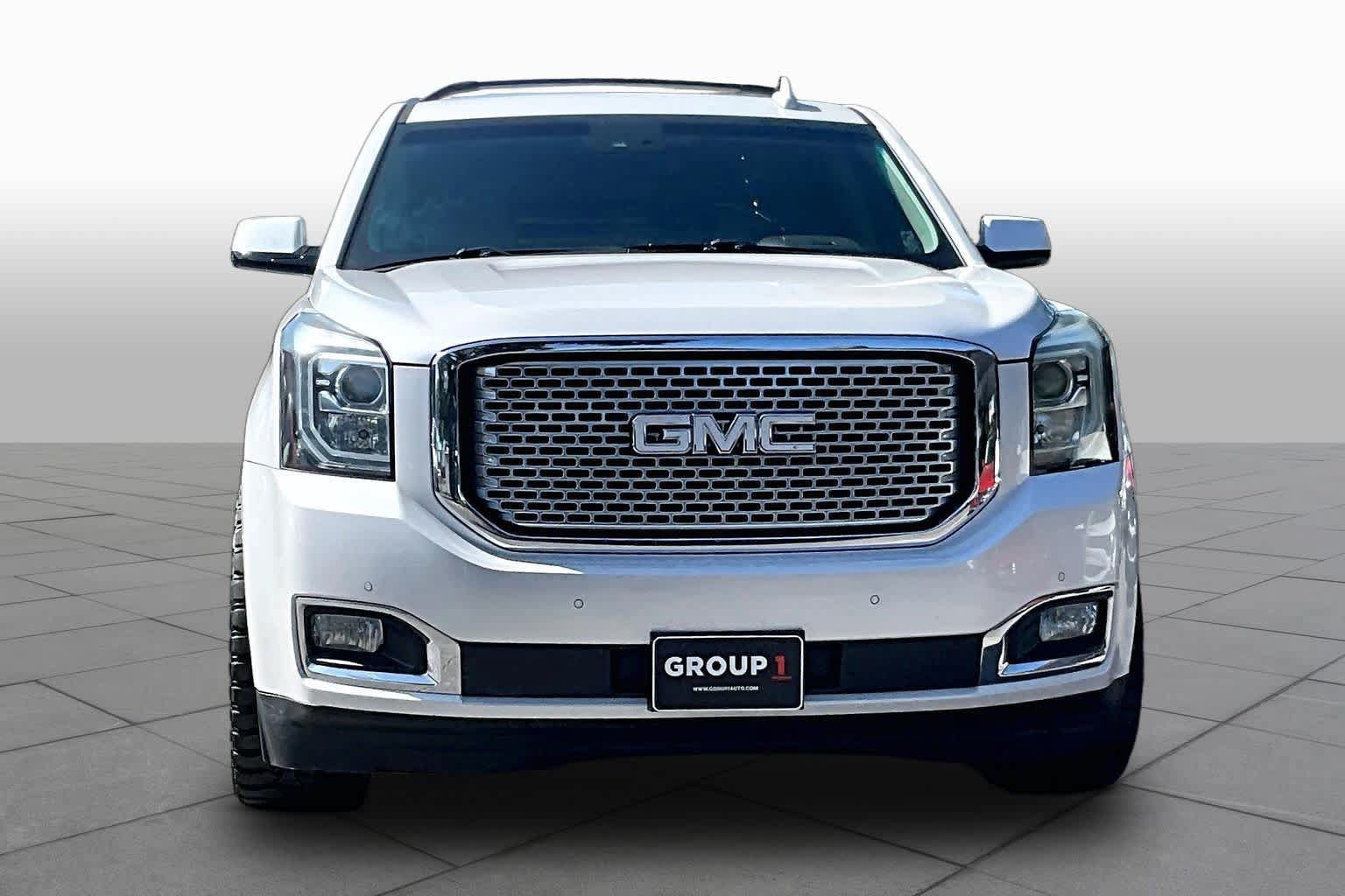 Used 2016 GMC Yukon Denali w/ Open Road Package AWD/4WD image 4