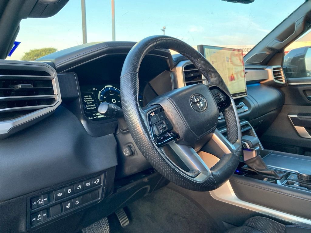 Used 2024 Toyota Sequoia Platinum image 9