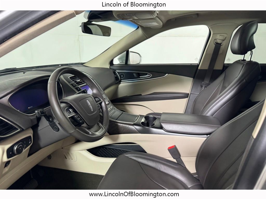 Used 2019 Lincoln Nautilus Reserve image 32
