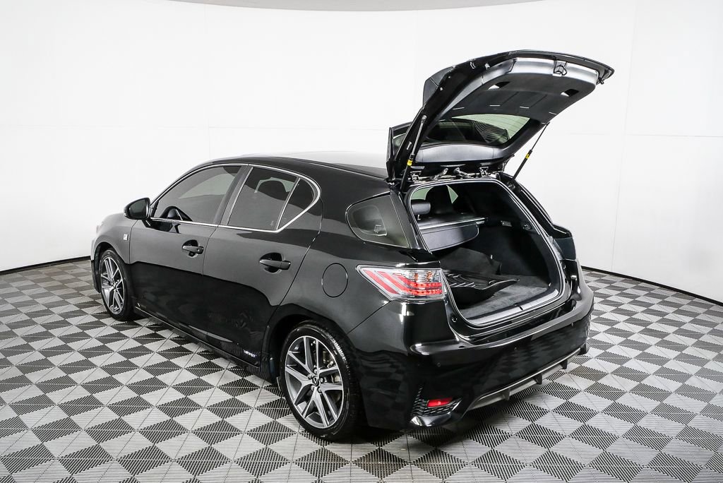 Used 2017 Lexus CT 200h image 30