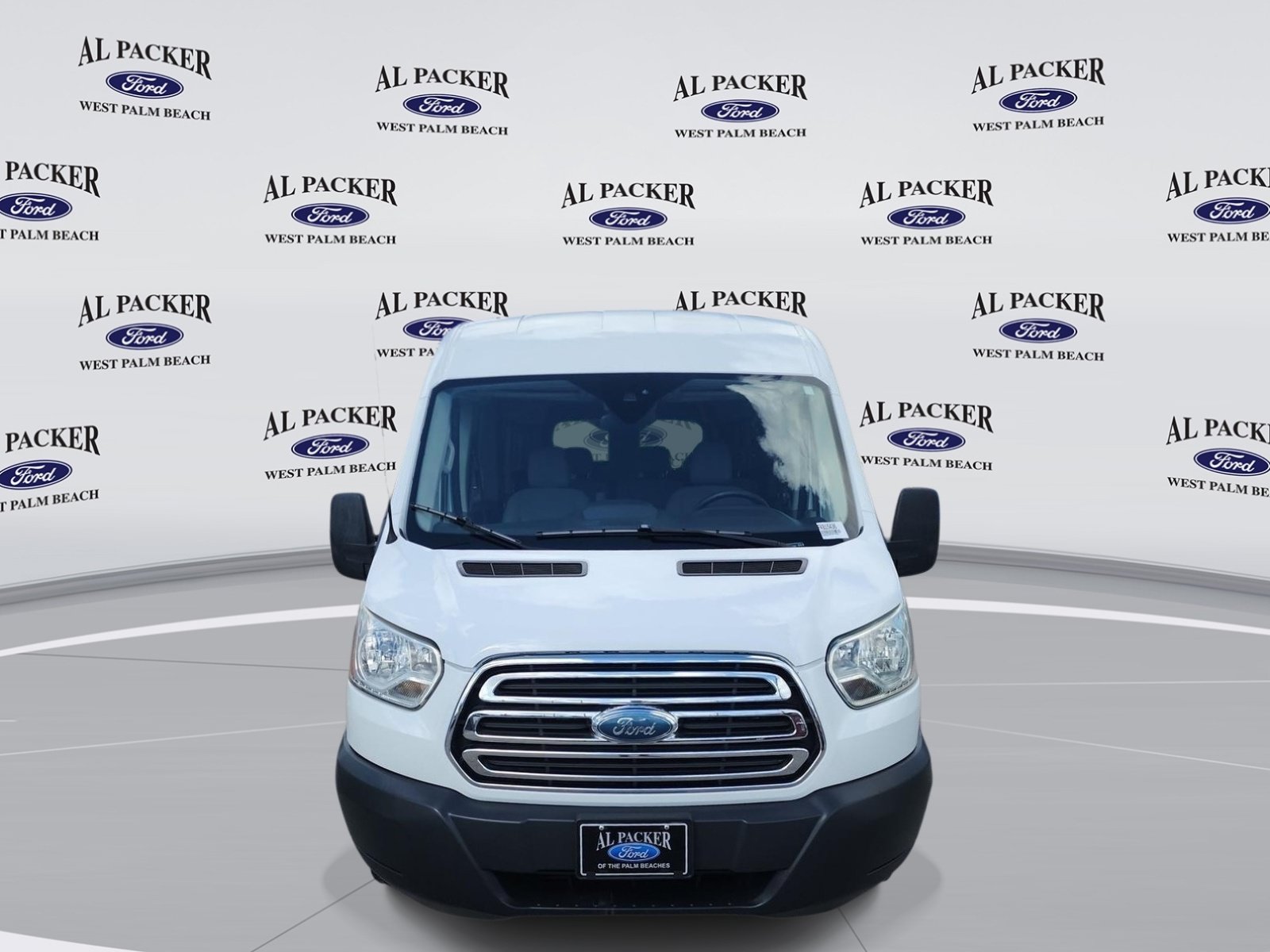 Used 2015 Ford Transit 350 XLT RWD image 8