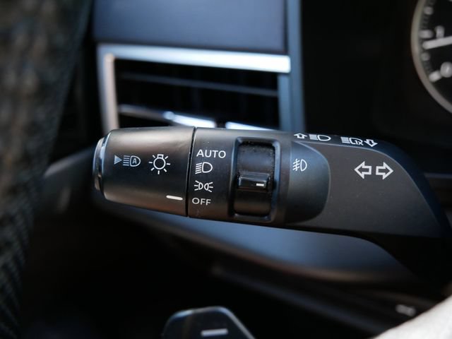 Used 2024 Mitsubishi Outlander SE AWD/4WD image 19