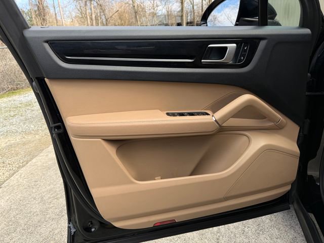 Used 2019 Porsche Cayenne image 10