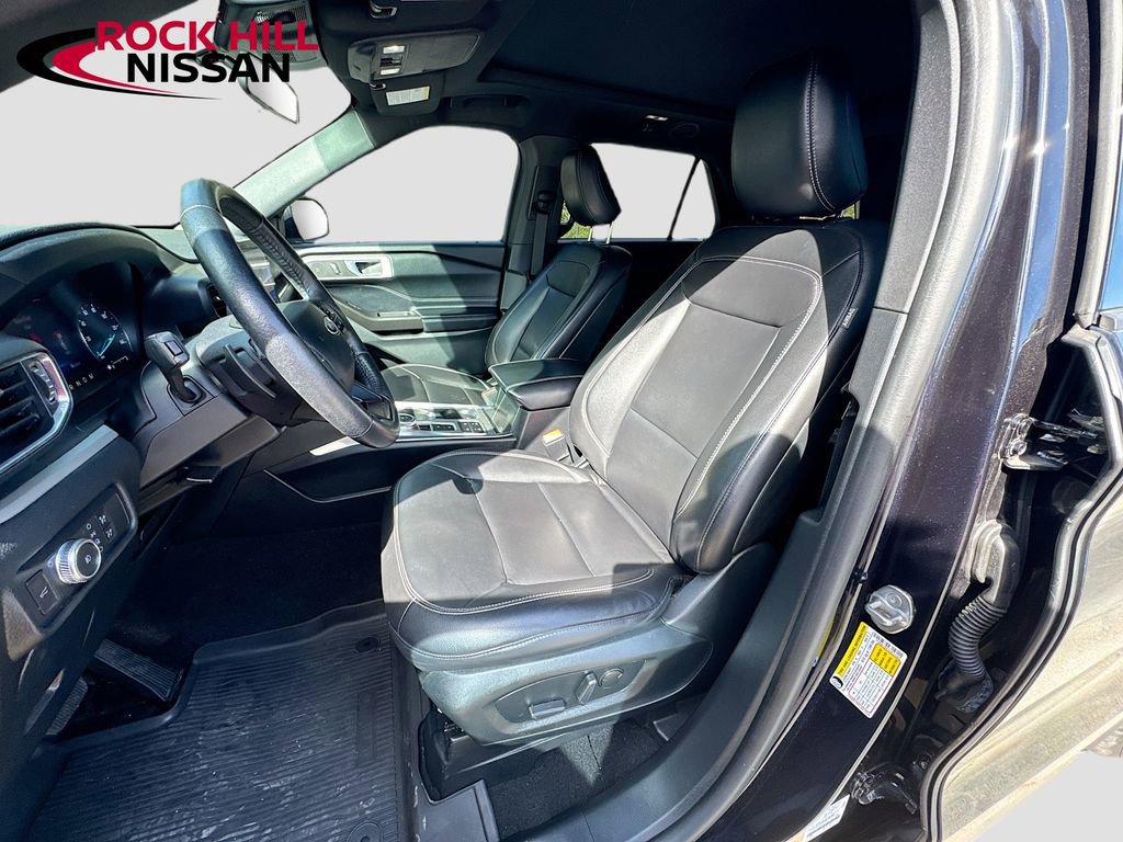 Used 2020 Ford Explorer XLT w/ Equipment Group 202A image 21