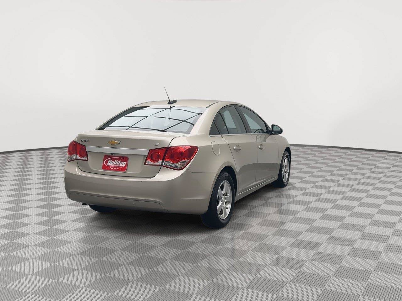 Used 2016 Chevrolet Cruze LT w/ Technology Package FWD image 31