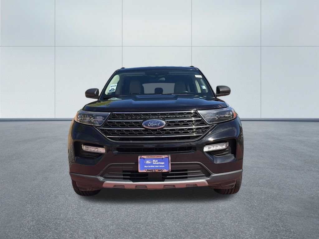 Used 2022 Ford Explorer XLT w/ Equipment Group 202A AWD/4WD image 2