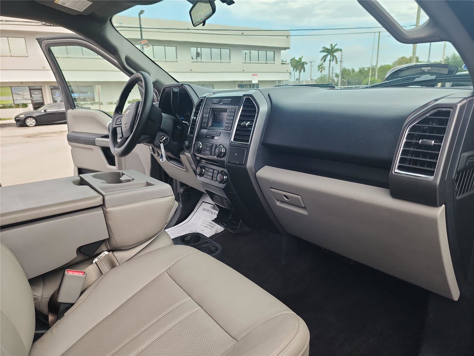 Used 2016 Ford F150 XLT image 26