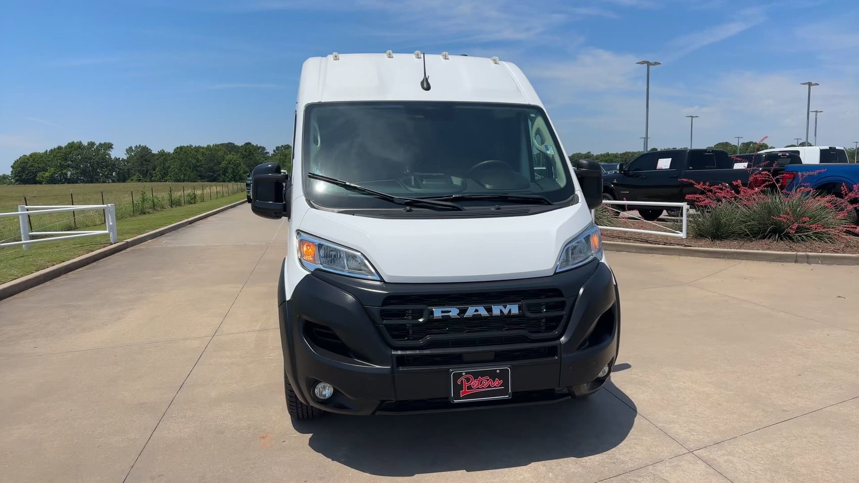 Used 2025 RAM ProMaster 2500 w/ Convenience Group FWD image 4