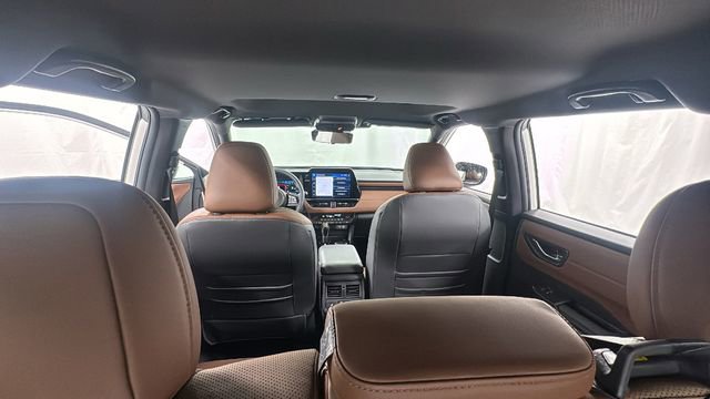 New 2026 Subaru Outback Touring XT image 18