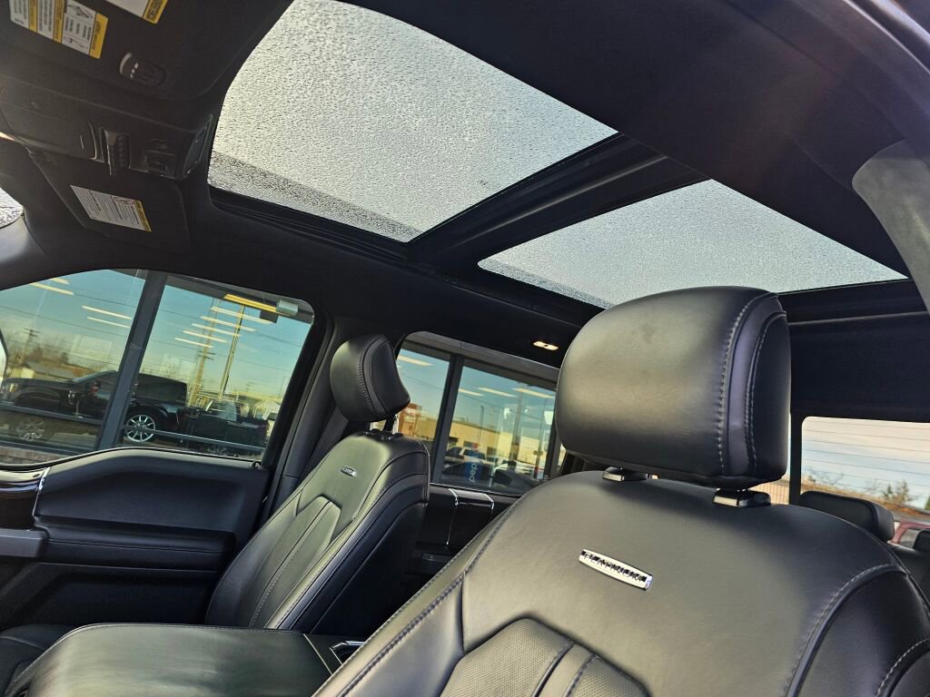 Used 2017 Ford F350 Platinum w/ FX4 4x4 Off Road Package image 19