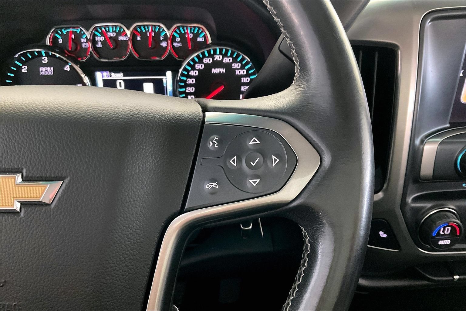Used 2017 Chevrolet Silverado 1500 LTZ AWD/4WD image 11