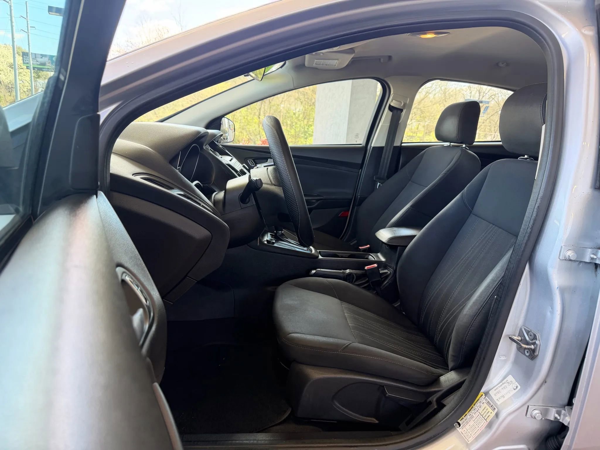 Used 2016 Ford Focus SE image 8