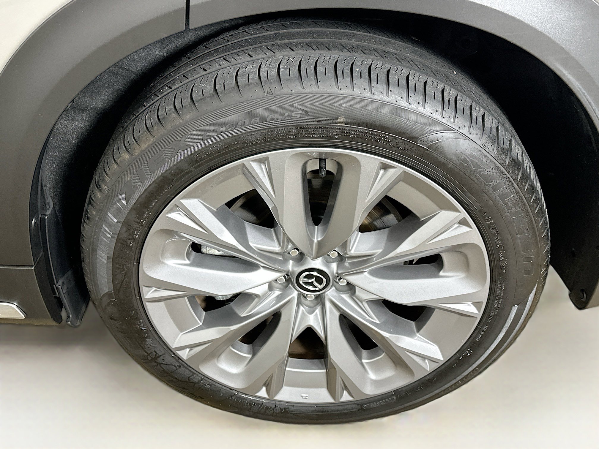 Used 2025 MAZDA CX-90 3.3 Turbo w/ Premium Plus Pkg image 11