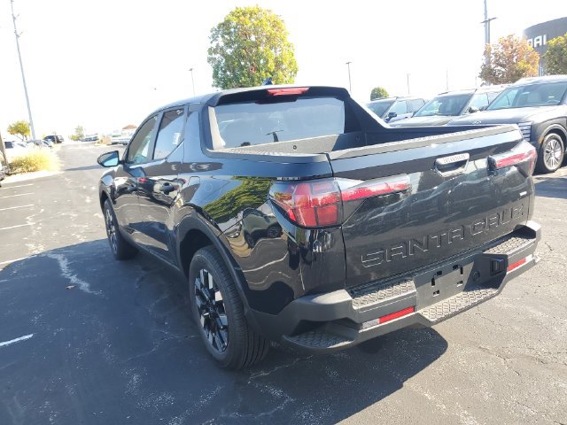 New 2027 Hyundai Santa Cruz SE AWD/4WD image 3