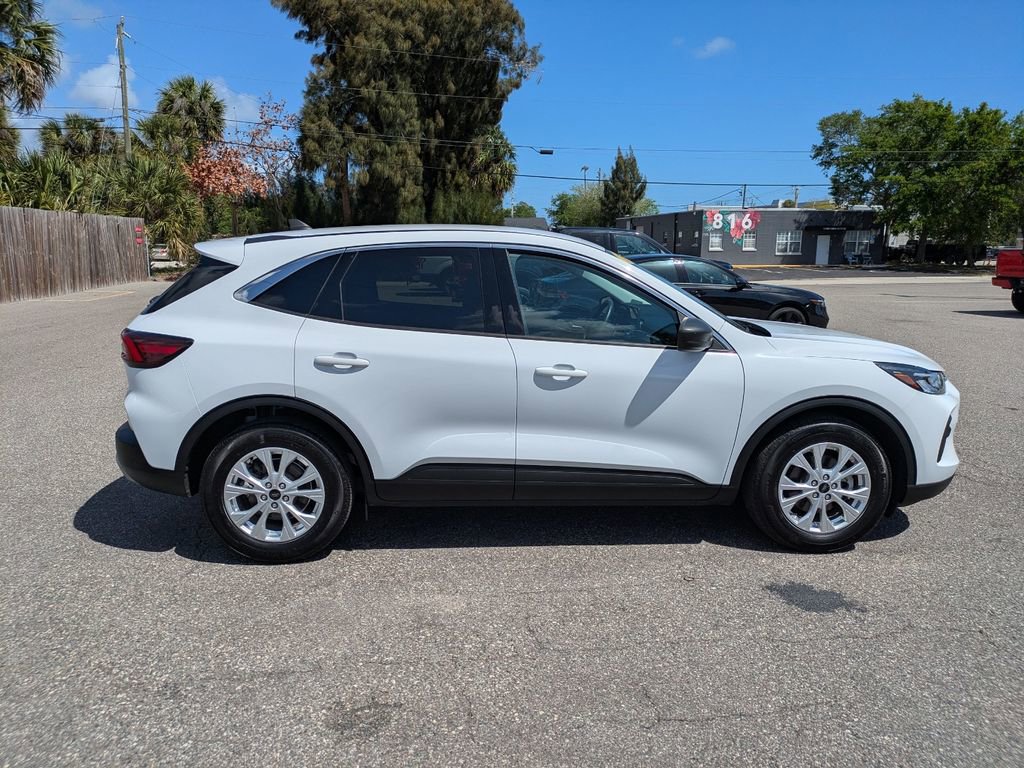 Certified 2023 Ford Escape Active w/ Cold Weather Package image 4