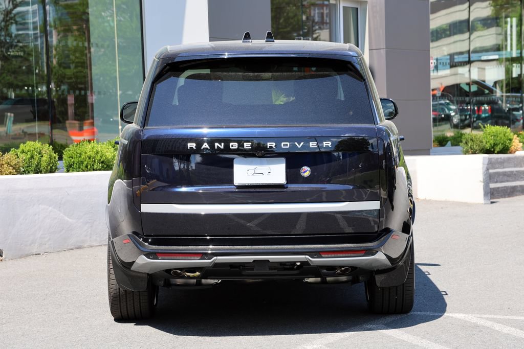 New 2026 Land Rover Range Rover Long Wheelbase Autobiography AWD/4WD image 3