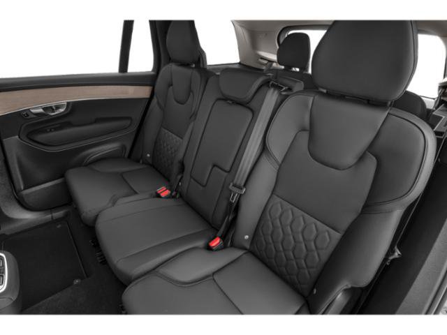 Used 2025 Volvo XC90 B6 Plus image 12