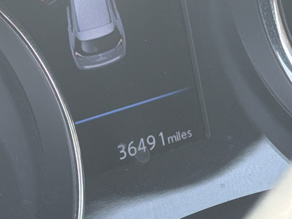 Used 2019 Nissan Rogue SL FWD image 9