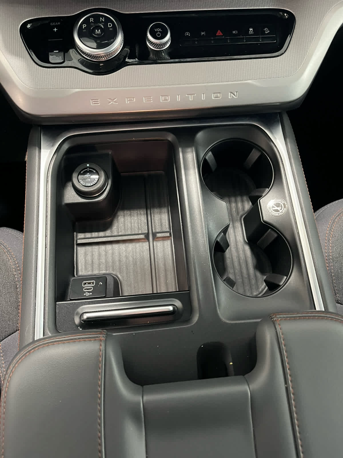 Used 2025 Ford Expedition Max Active AWD/4WD image 35