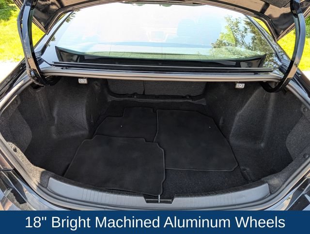 Used 2023 Chevrolet Malibu LT FWD image 32