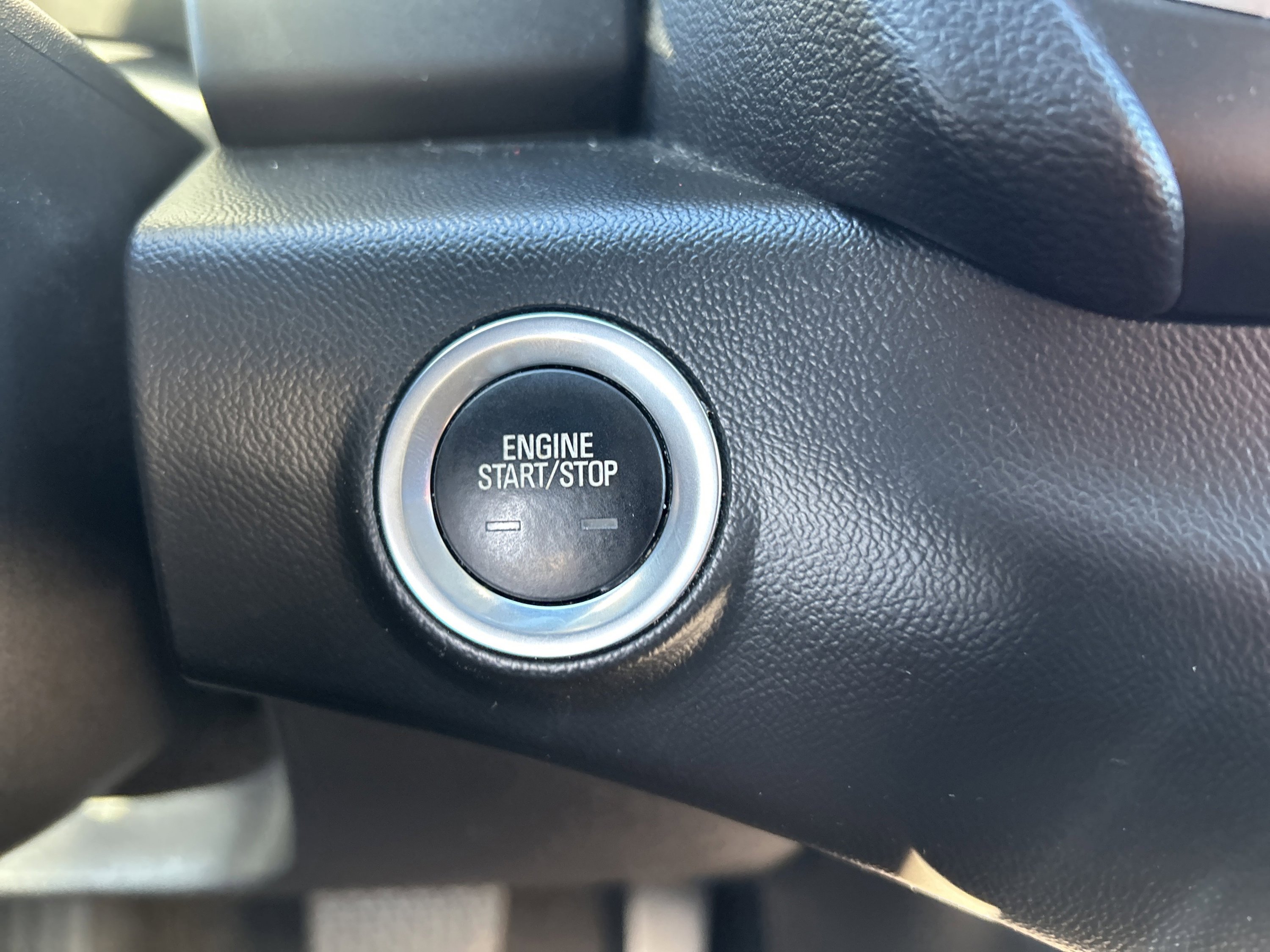 Used 2022 GMC Terrain SLT image 41