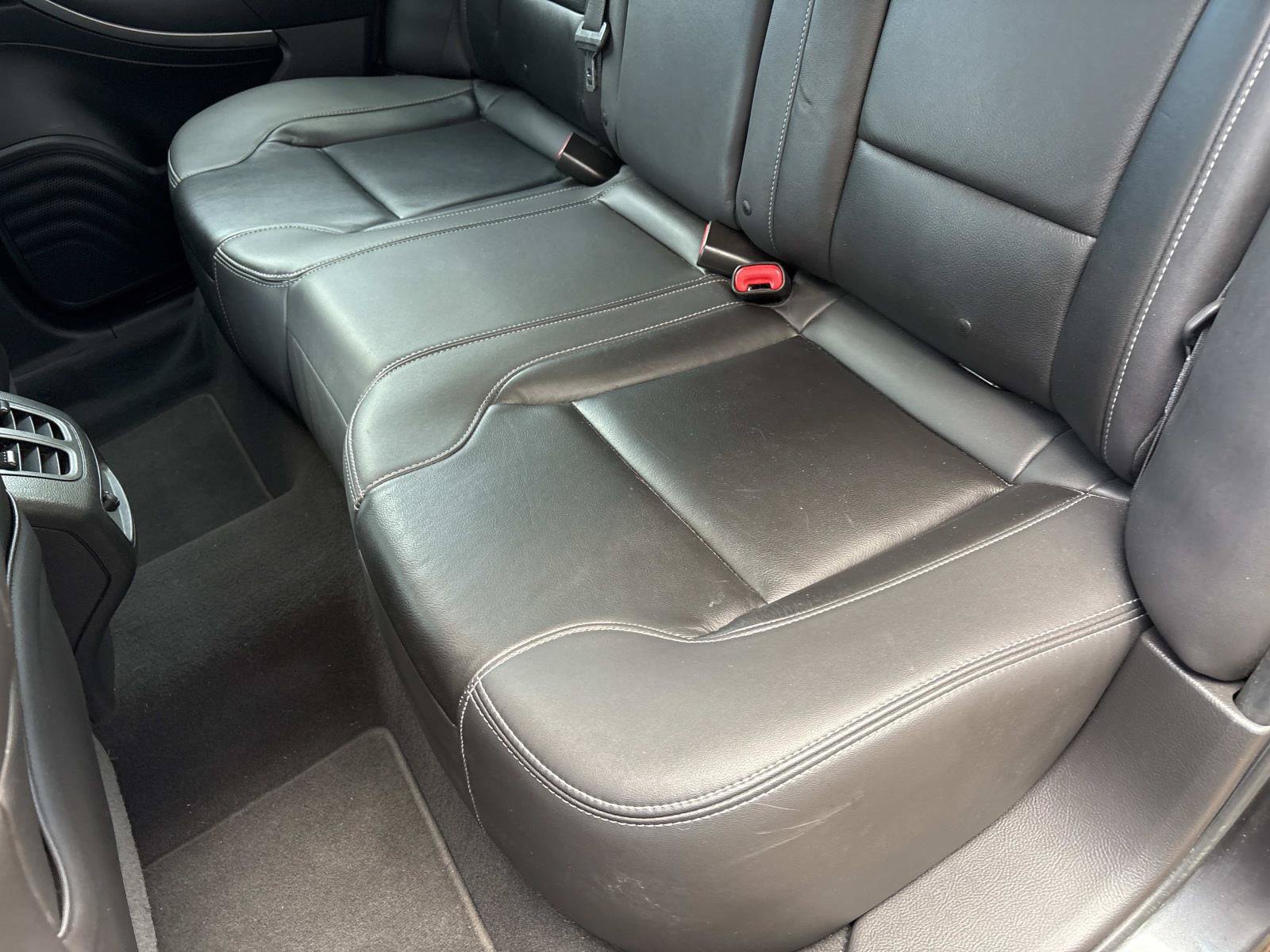 Used 2019 Ford Taurus SEL w/ Equipment Group 201A FWD image 12