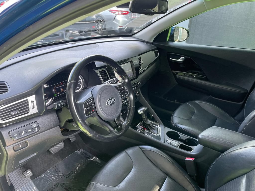 Used 2019 Kia Niro Touring FWD image 38