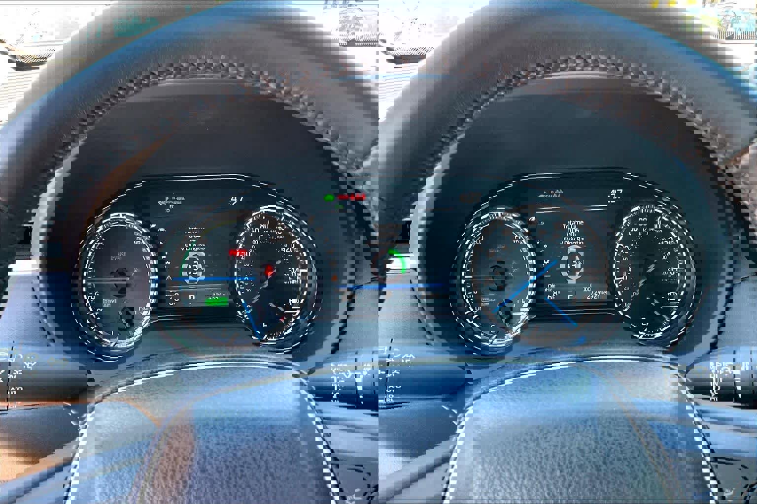 Used 2023 Toyota Venza LE AWD/4WD image 24