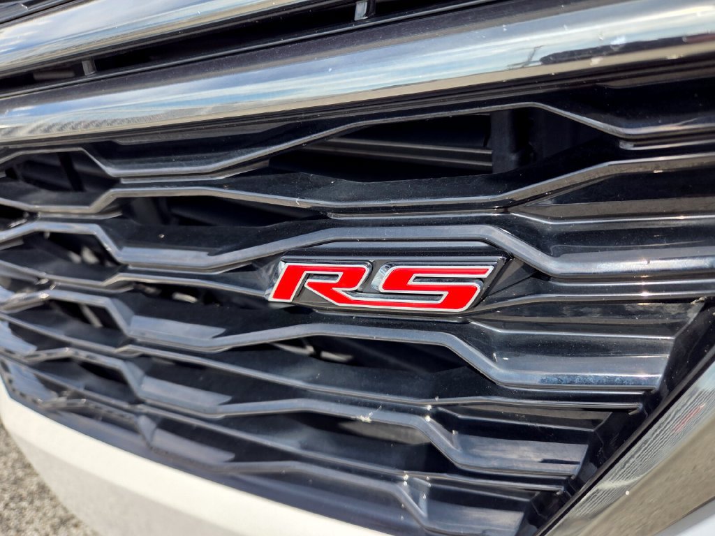 Used 2022 Chevrolet Equinox RS w/ RS Leather Package FWD image 4