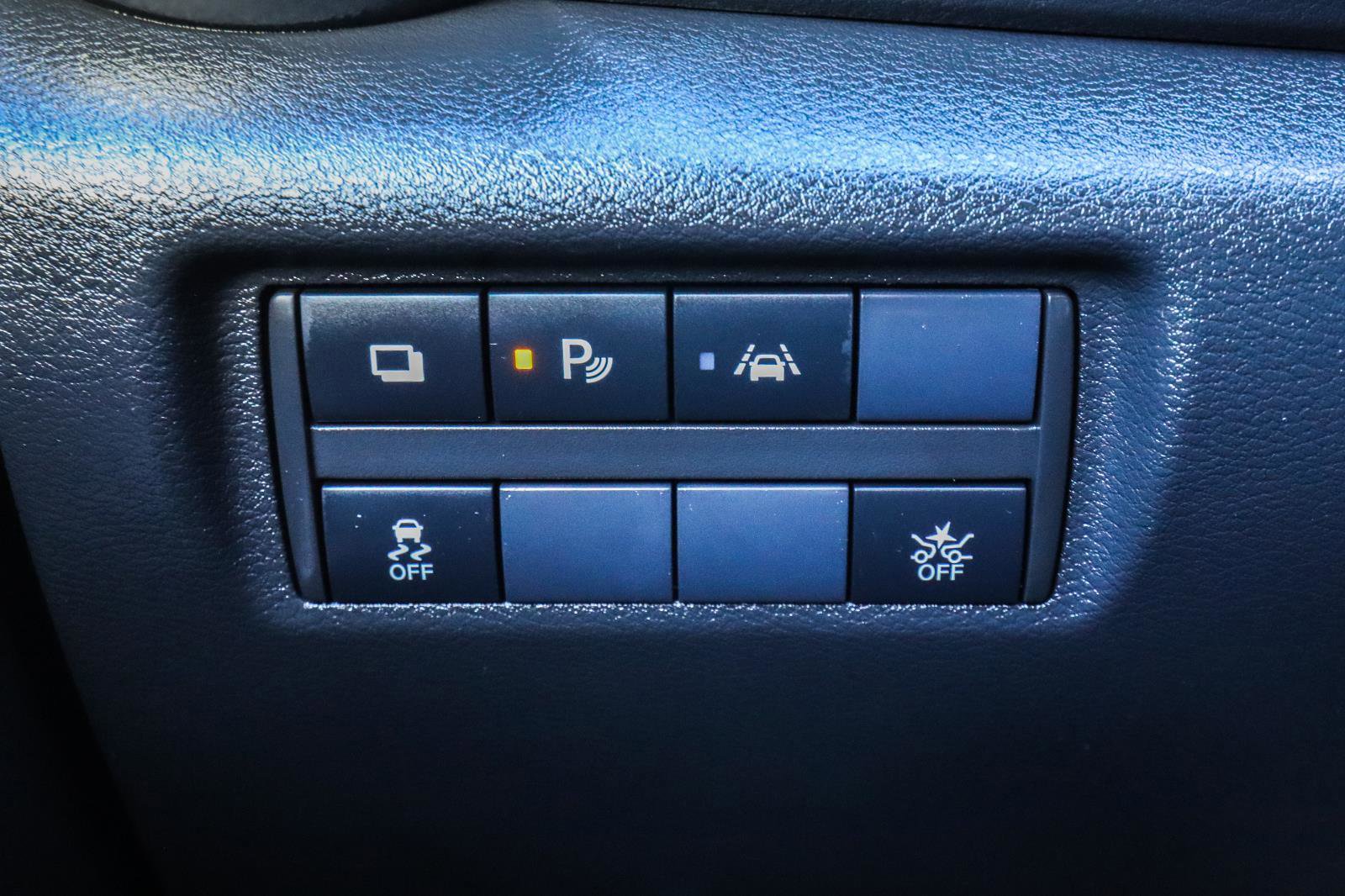 Used 2024 Nissan Versa S w/ Trunk Package image 10