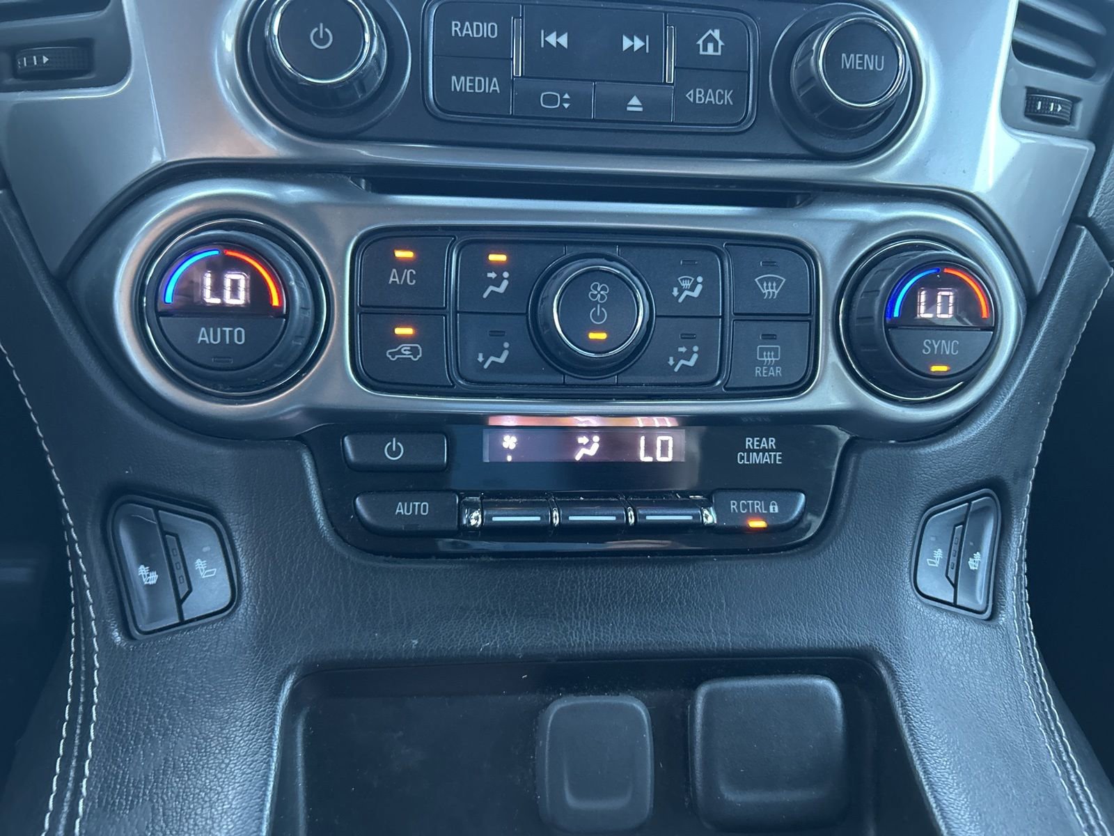 Used 2018 Chevrolet Tahoe LT image 17