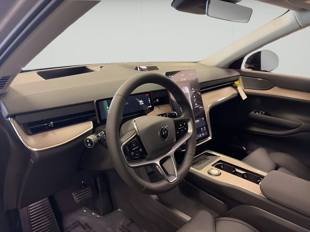 New 2026 Volvo EX90 Plus AWD/4WD image 13