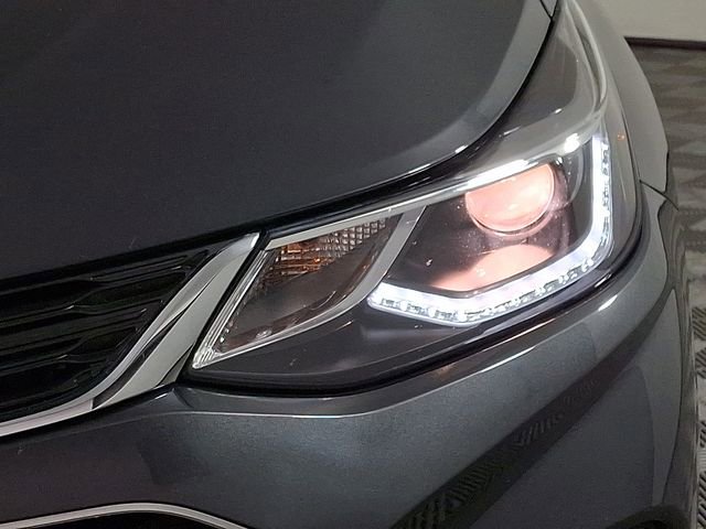 Used 2017 Chevrolet Cruze LT w/ Convenience Package FWD image 12