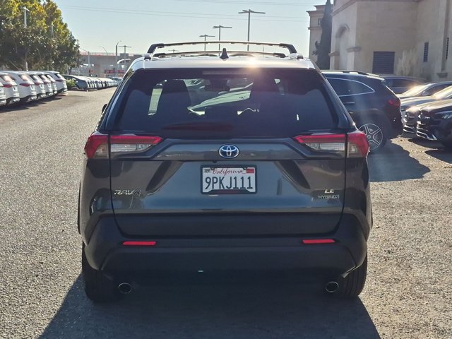Used 2024 Toyota RAV4 LE AWD/4WD image 7